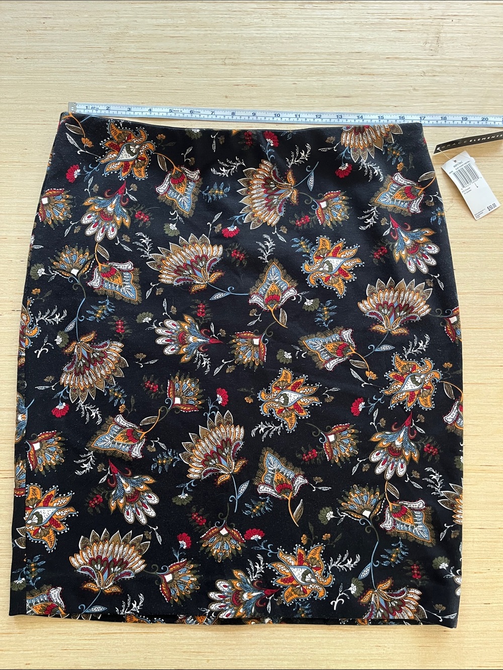 NWT Floral Paisley Stretchy Pencil Skirt - Size L